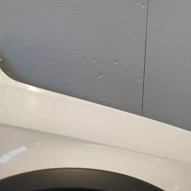 Parafango anteriore destro