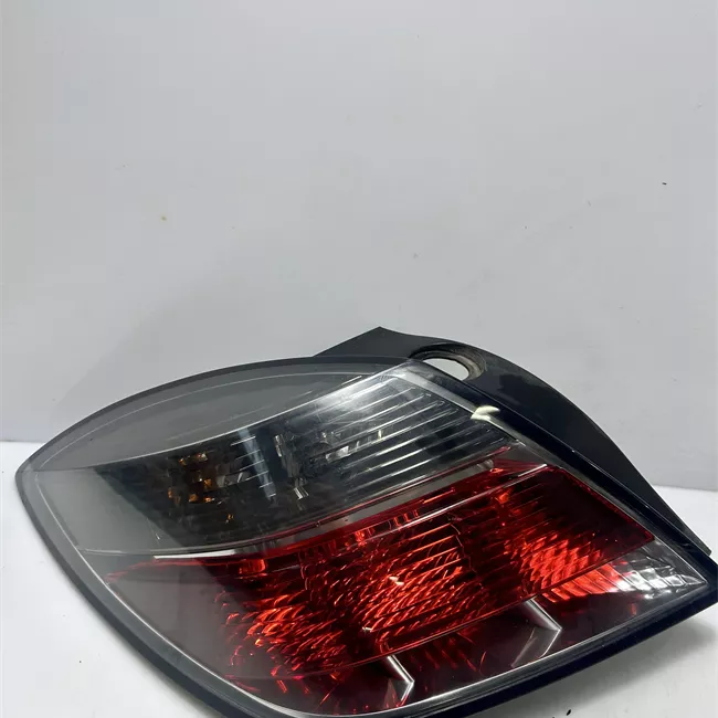 Fanale posteriore sinistro