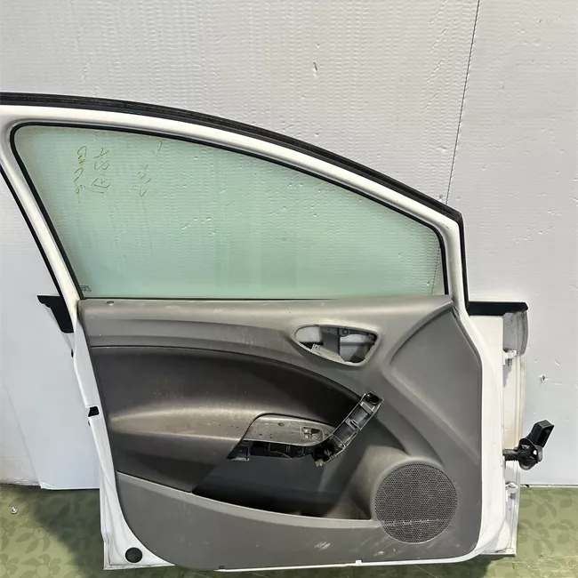 Porta anteriore sinistra