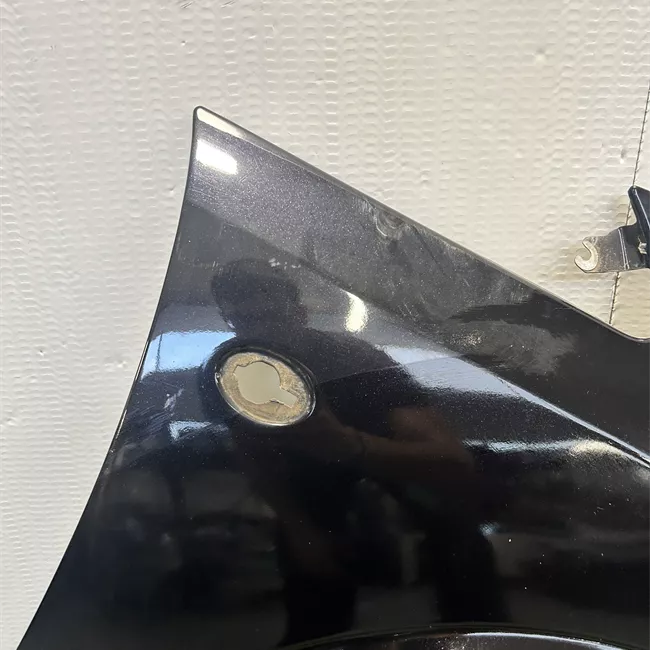 Parafango anteriore destro