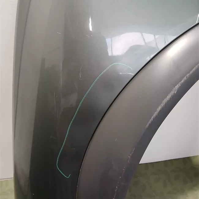 Parafango anteriore destro