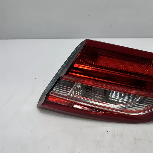 Fanale posteriore parte interno destro Led