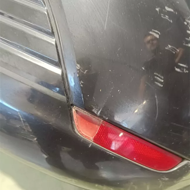 Paraurti posteriore superiore con sensori parcheggio