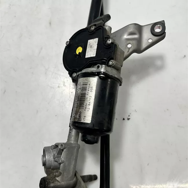 Meccanismo tergiparabrezza con motorino