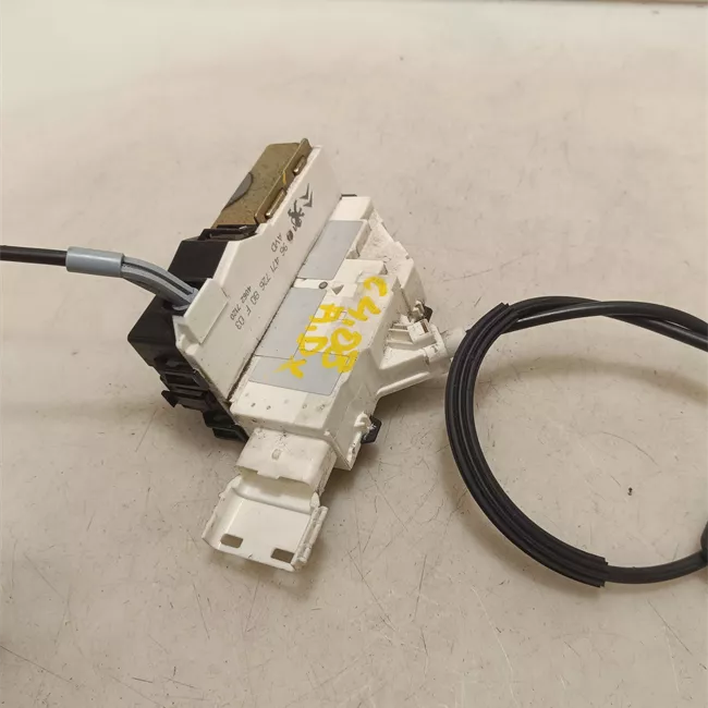 Serratura porta anteriore destra