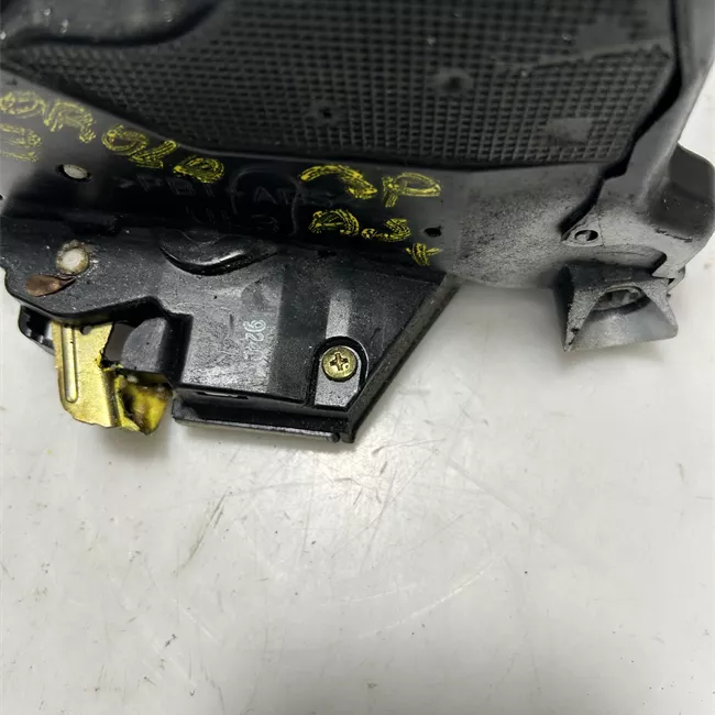 Serratura porta anteriore sinistra Terra