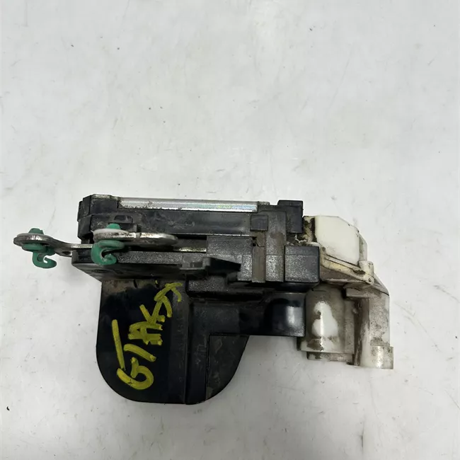 Serratura porta anteriore sinistra