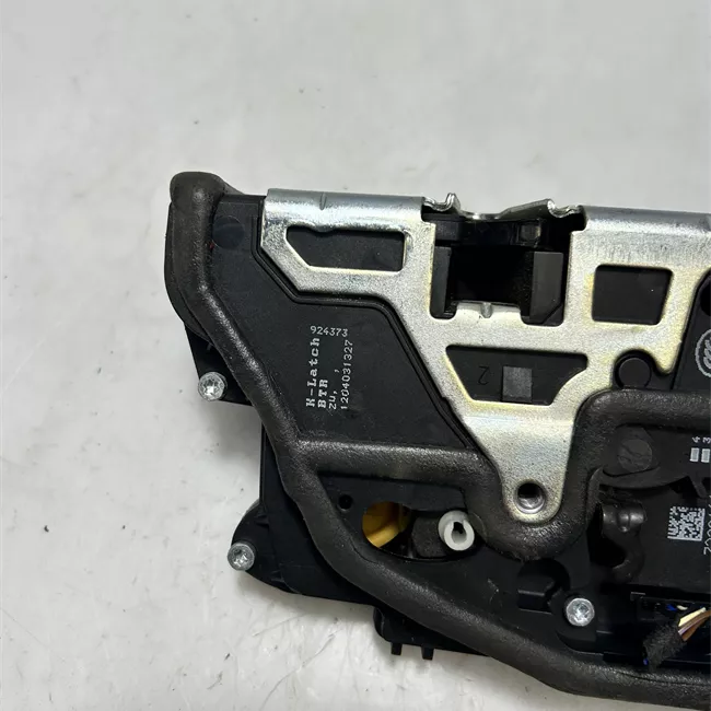 Serratura porta anteriore destra