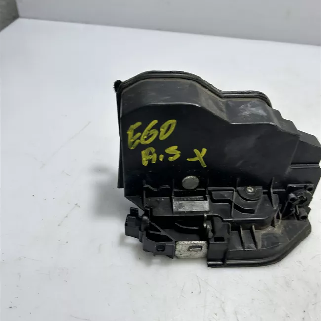 Serratura porta anteriore sinistra