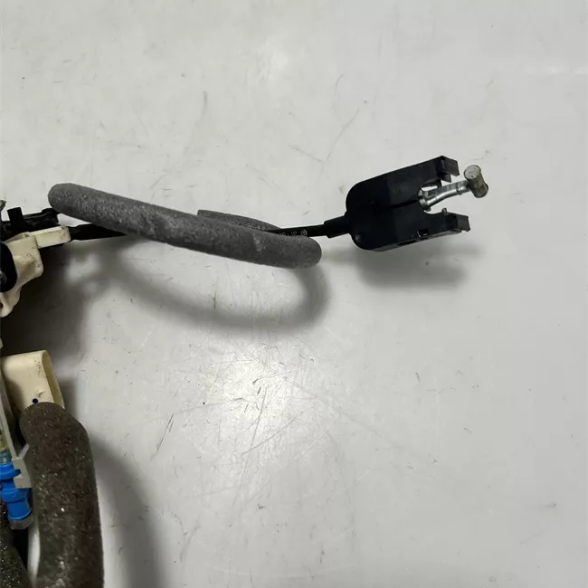 Serratura porta anteriore destra