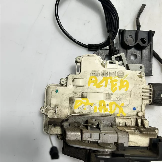 Serratura porta anteriore destra