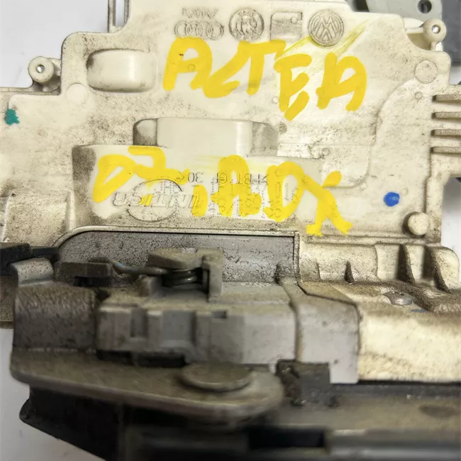 Serratura porta anteriore destra