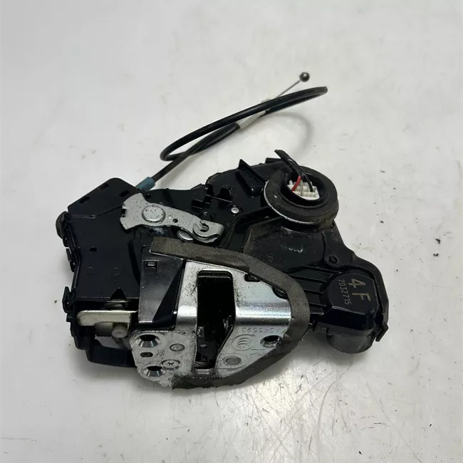 Serratura porta anteriore destra