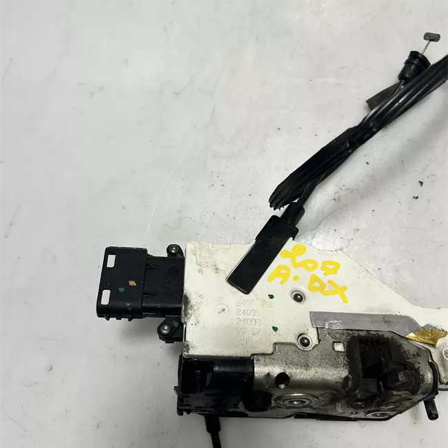 Serratura porta anteriore destra con chiusura singola