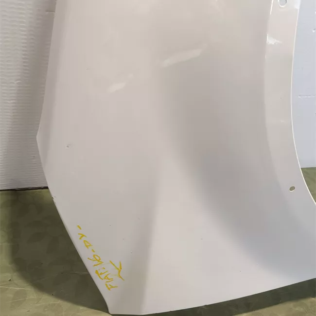 Parafango anteriore destro