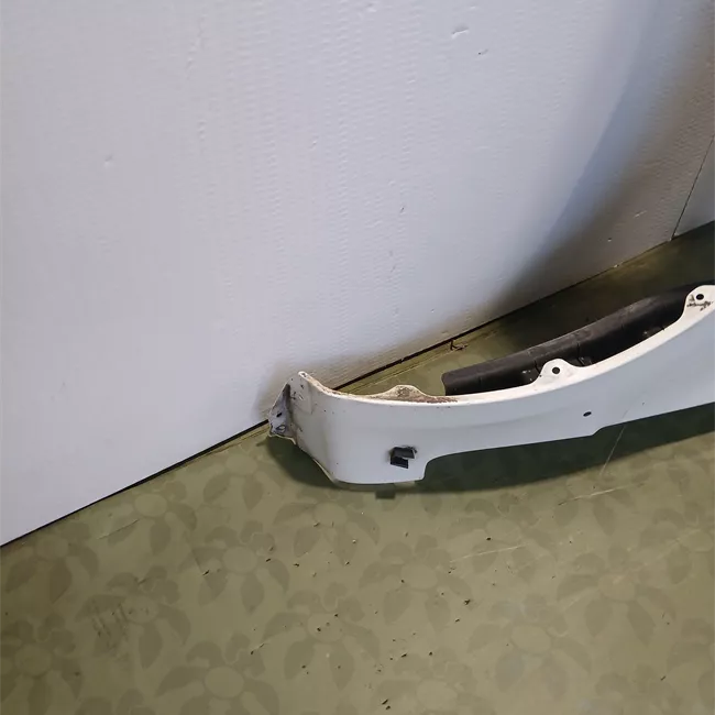 Parafango anteriore sinistro