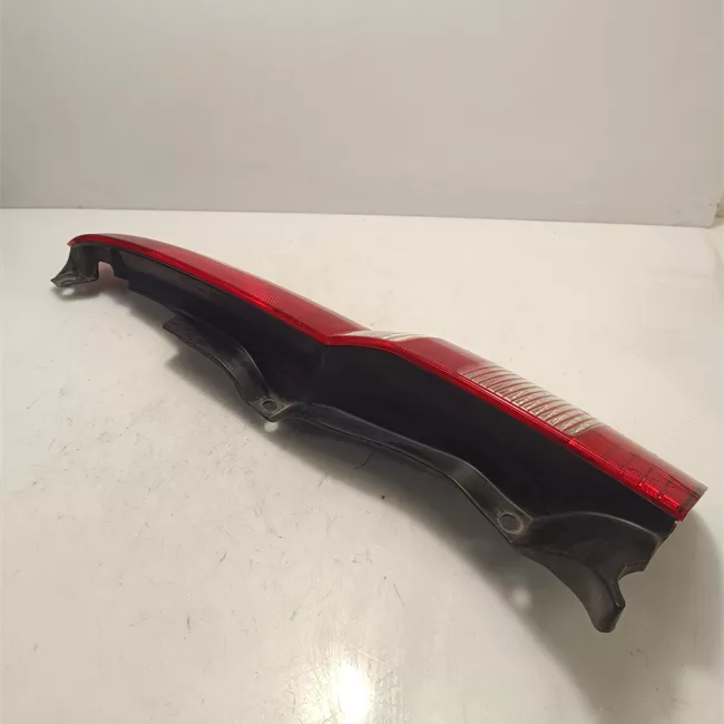 Fanale posteriore destro 11/04<