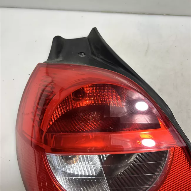 Fanale posteriore sinistro