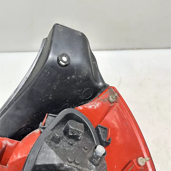 Fanale posteriore sinistro