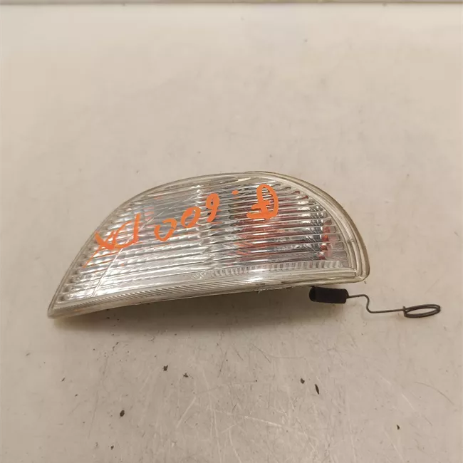 Fanalino laterale destro