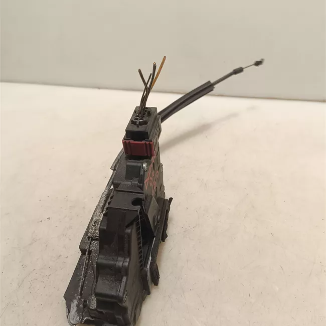 Serratura porta anteriore destra