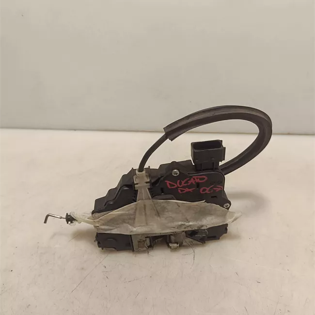 Serratura porta anteriore destra