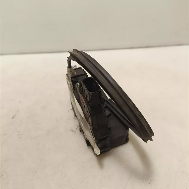 Serratura porta anteriore destra