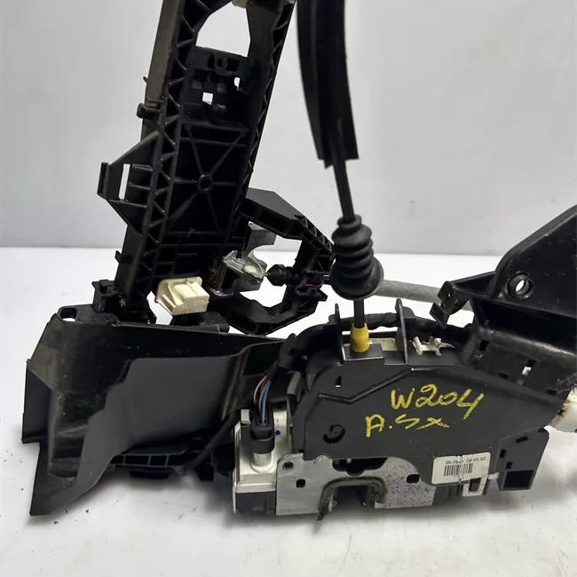 Serratura porta anteriore sinistra