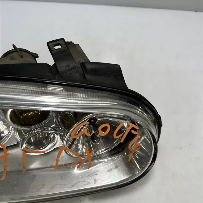 Proiettore destro Hella