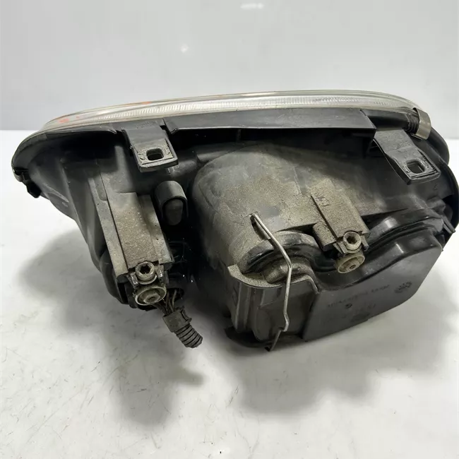 Proiettore destro Hella