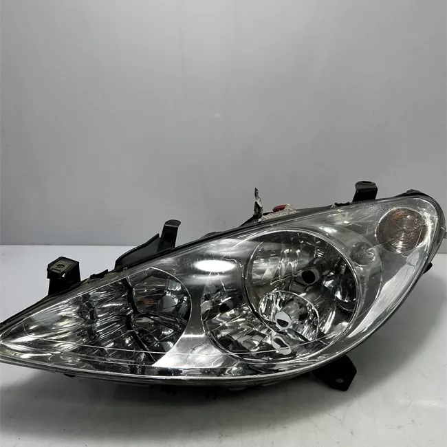 Proiettore sinistro con fendinebbia Valeo/automatico light