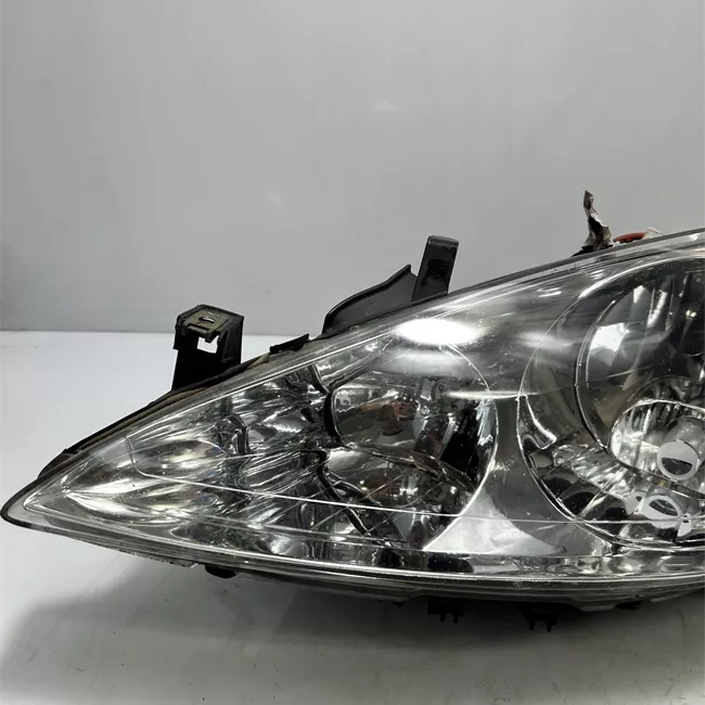 Proiettore sinistro con fendinebbia Valeo/automatico light