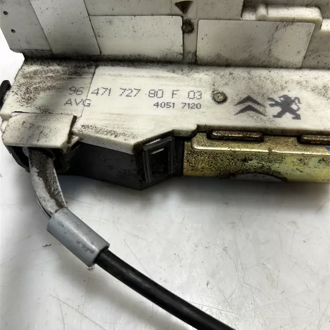 Serratura porta anteriore sinistra