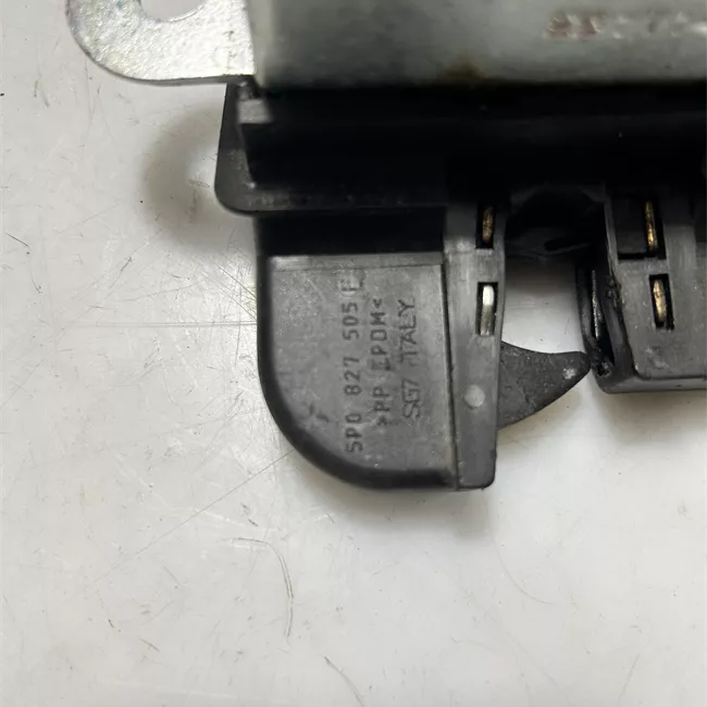 Serratura portello posteriore nero