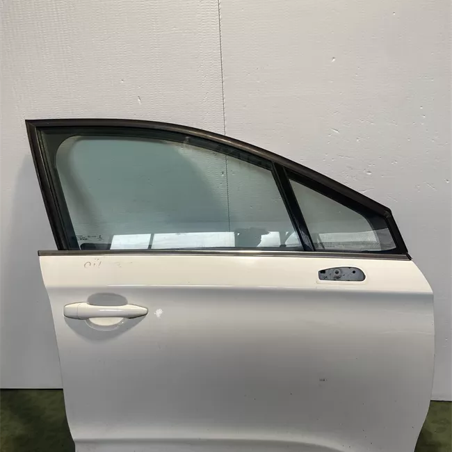 Porta anteriore destra