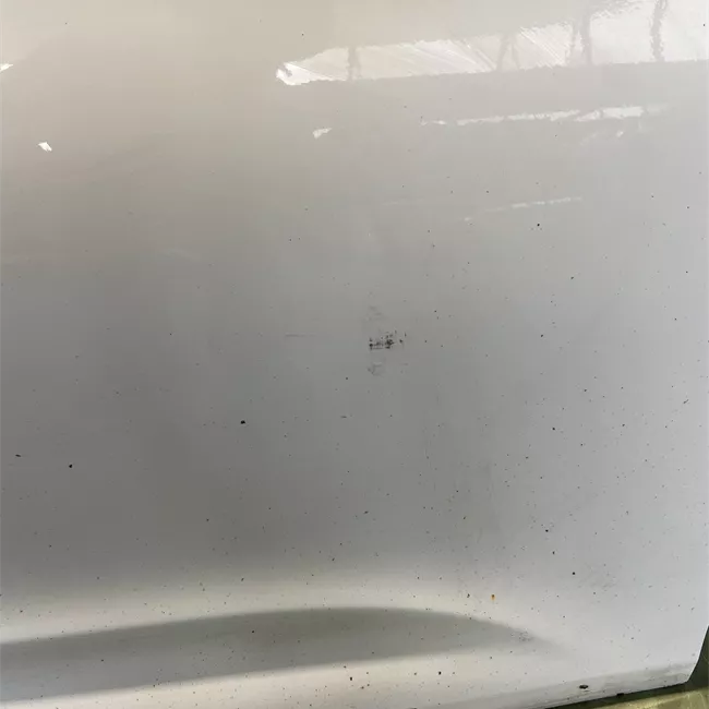 Porta anteriore destra