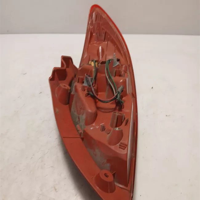 Fanale posteriore sinistro