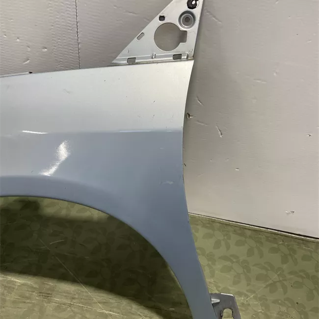 Parafango anteriore sinistro