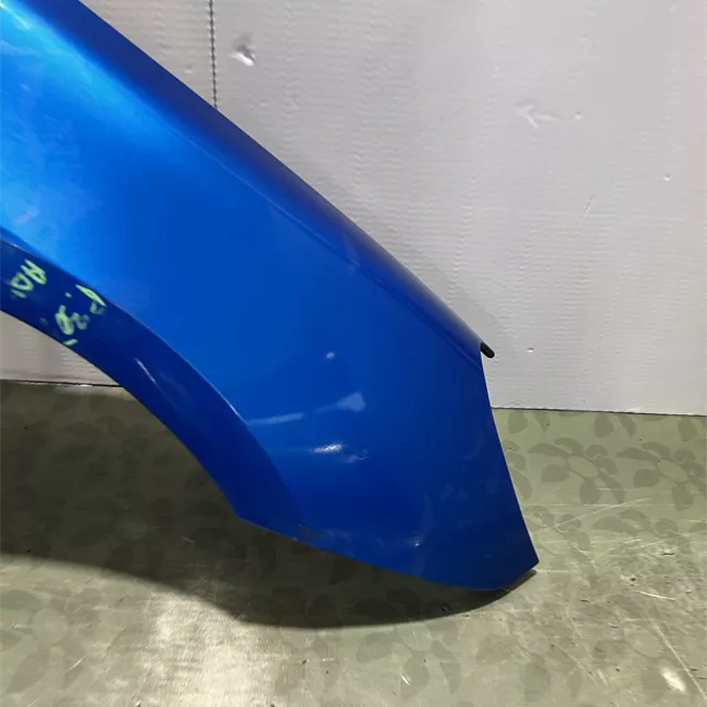 Parafango anteriore destro