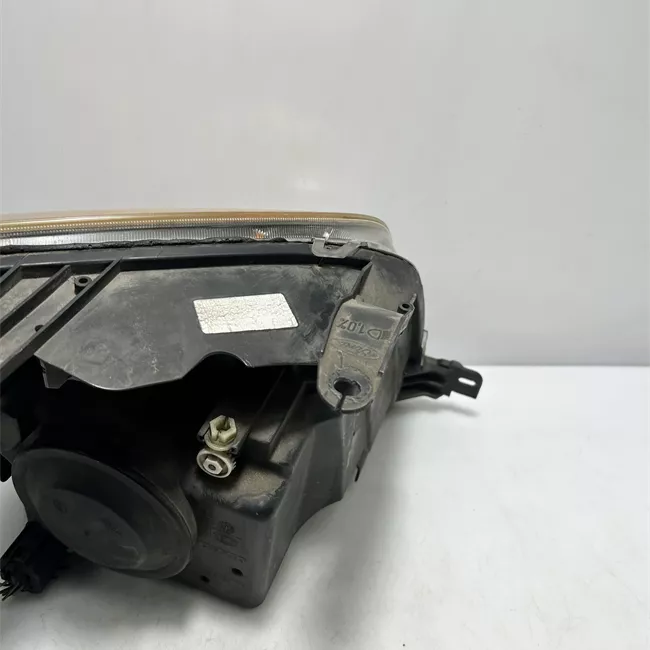 Proiettore sinistro Ambra