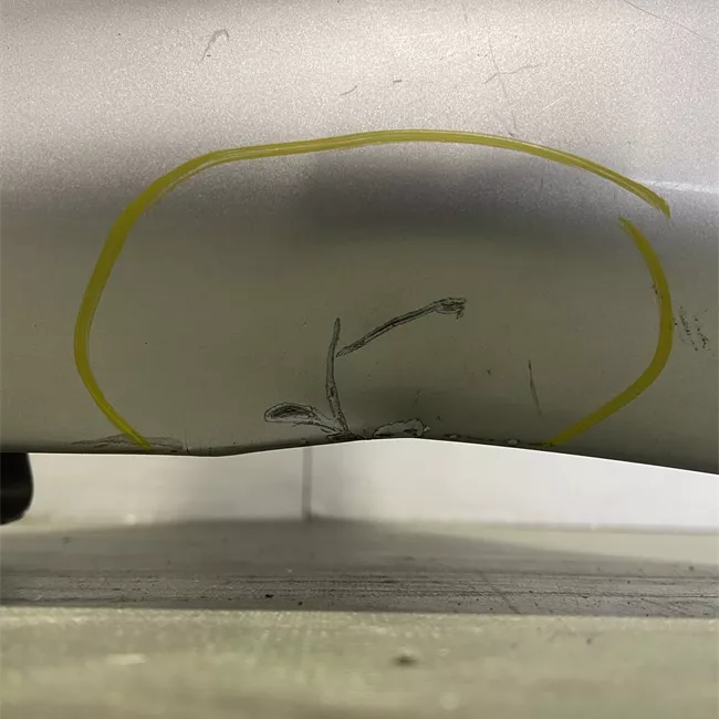 Parafango anteriore destro