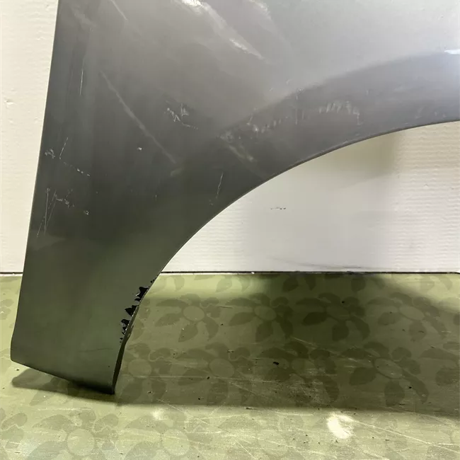 Parafango anteriore destro