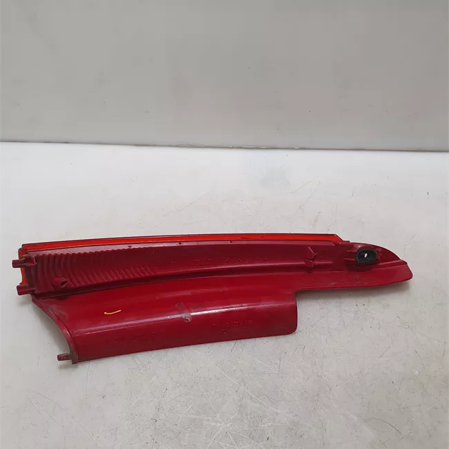 Fanale posteriore parte superiore destro