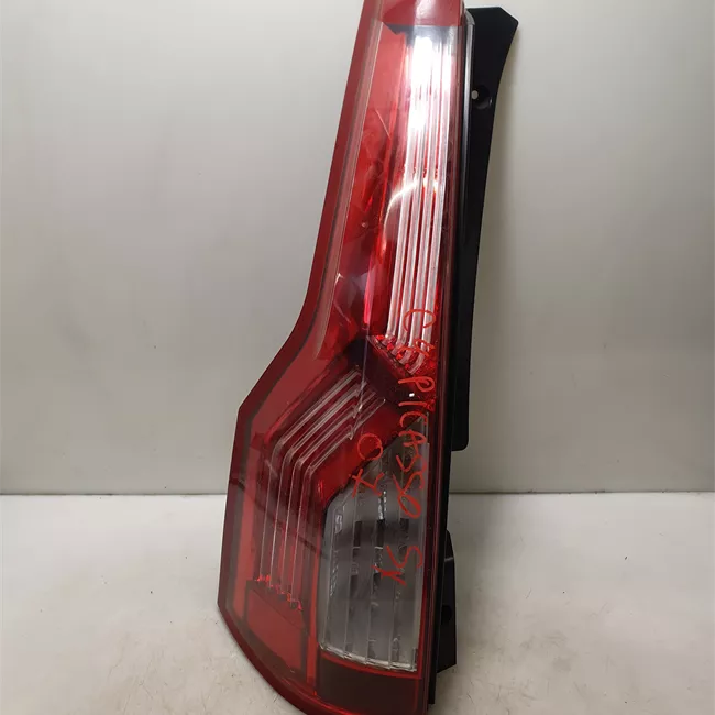 Fanale posteriore sinistro