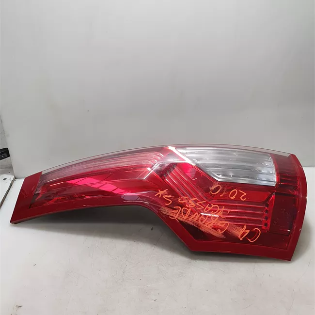 Fanale posteriore sinistro