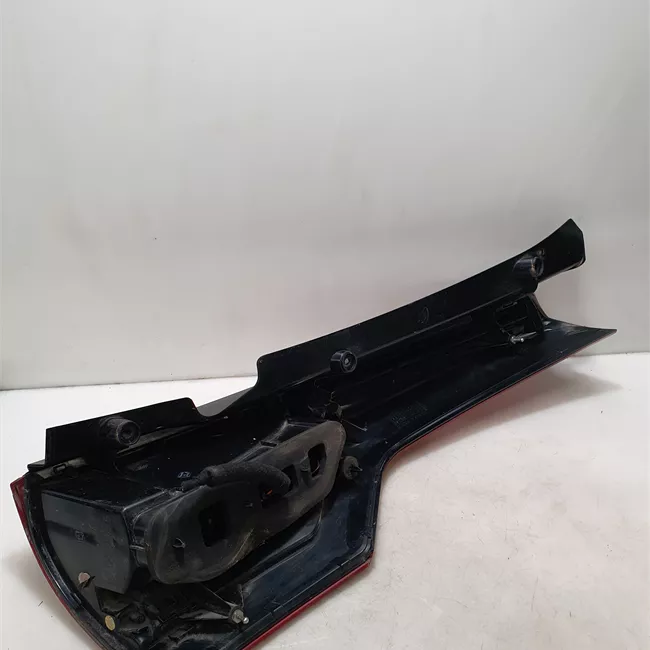 Fanale posteriore sinistro