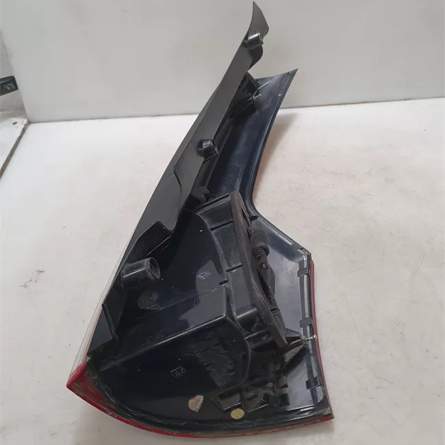 Fanale posteriore sinistro