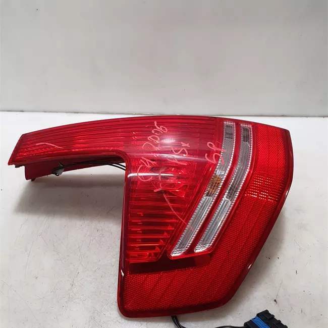 Fanale posteriore sinistro