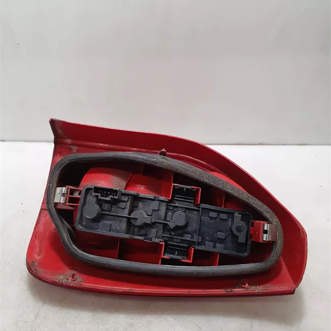 Fanale posteriore sinistro