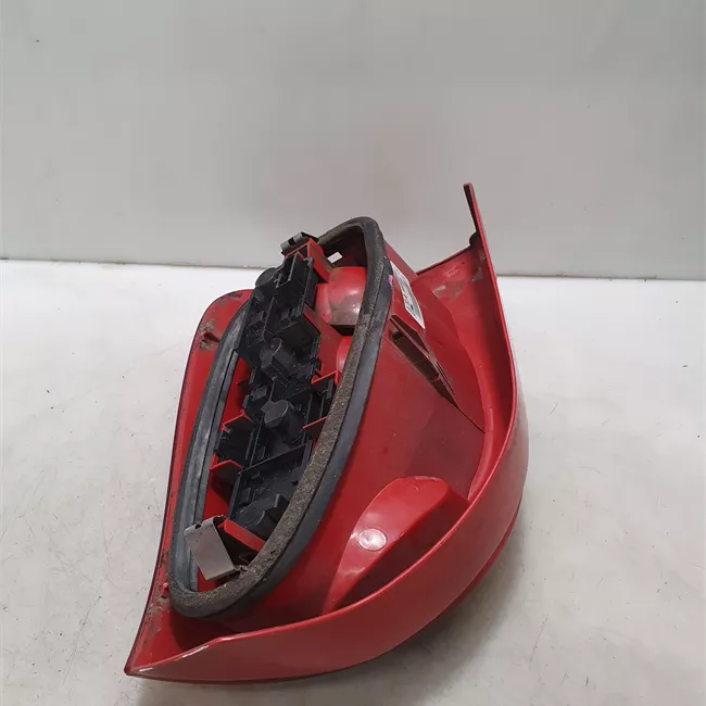 Fanale posteriore sinistro